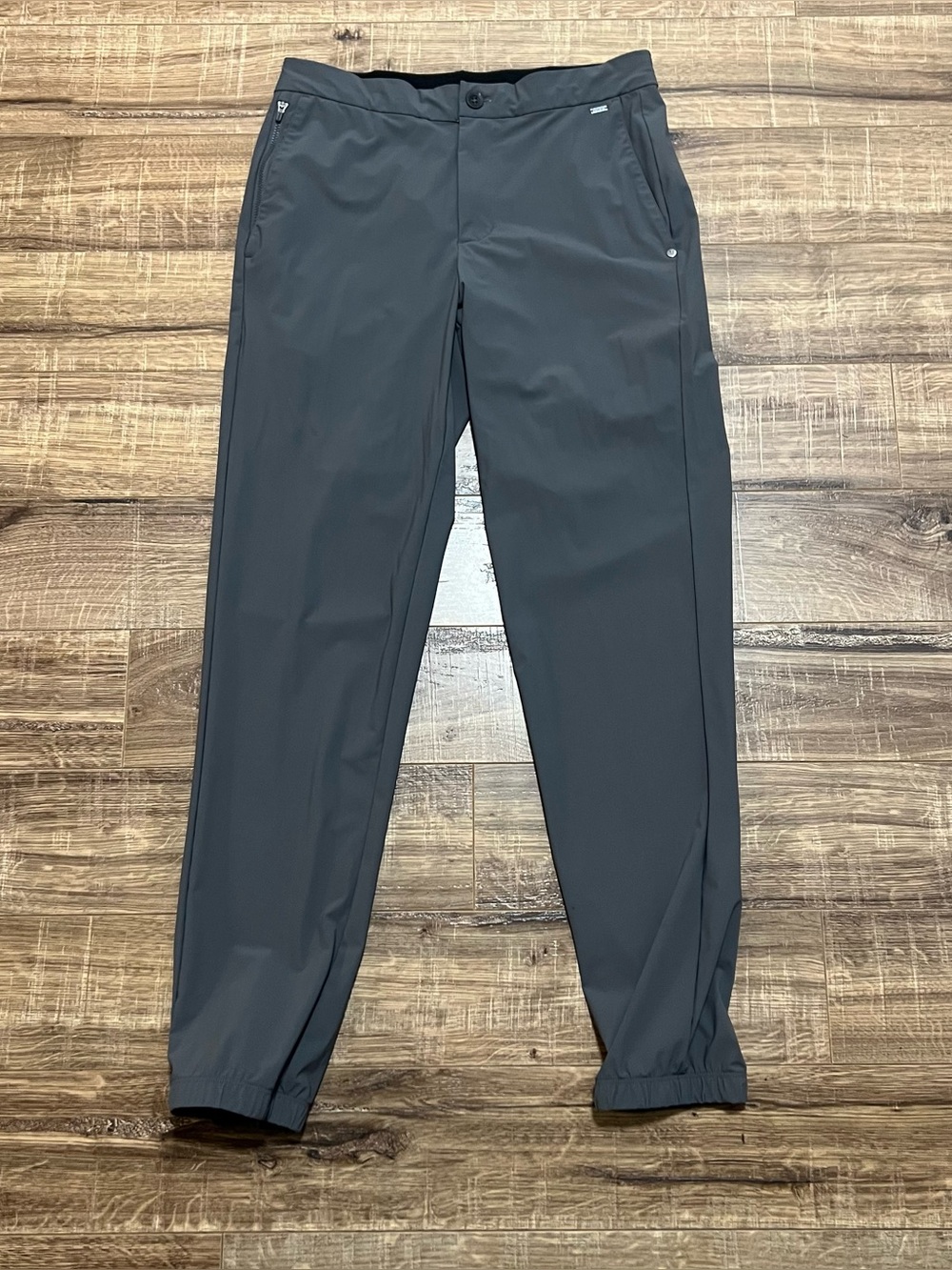 Vuori Men's Fleet Sport Jogger Pants Gray Small Travel Gym Athletic Performance